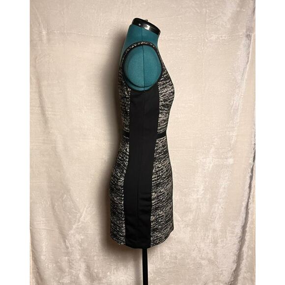 Banana Republic Sheath Dress Women's 4P Petite Stretch Midi Black & Cream Sporty - Picture 2 of 10